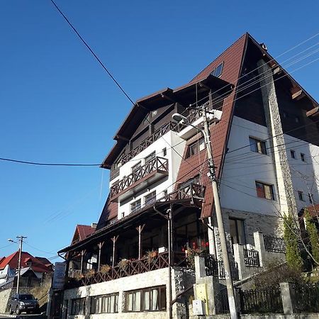 Отель Magic Club Буштени Экстерьер фото